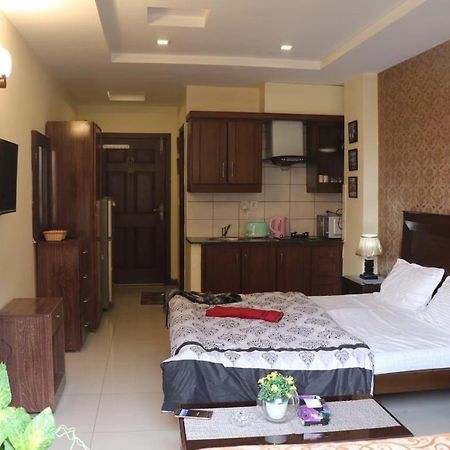 Cozy Studio Apartment In Bahria Town Равалпінді Екстер'єр фото